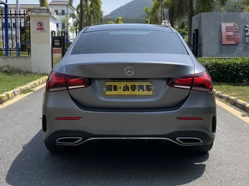 Mercedes-Benz Mercedes Benz A Class Mercedes-Benz A-Class 2022 facelift A 200 L sports sedan fashion version 2022 — миниатюра 2
