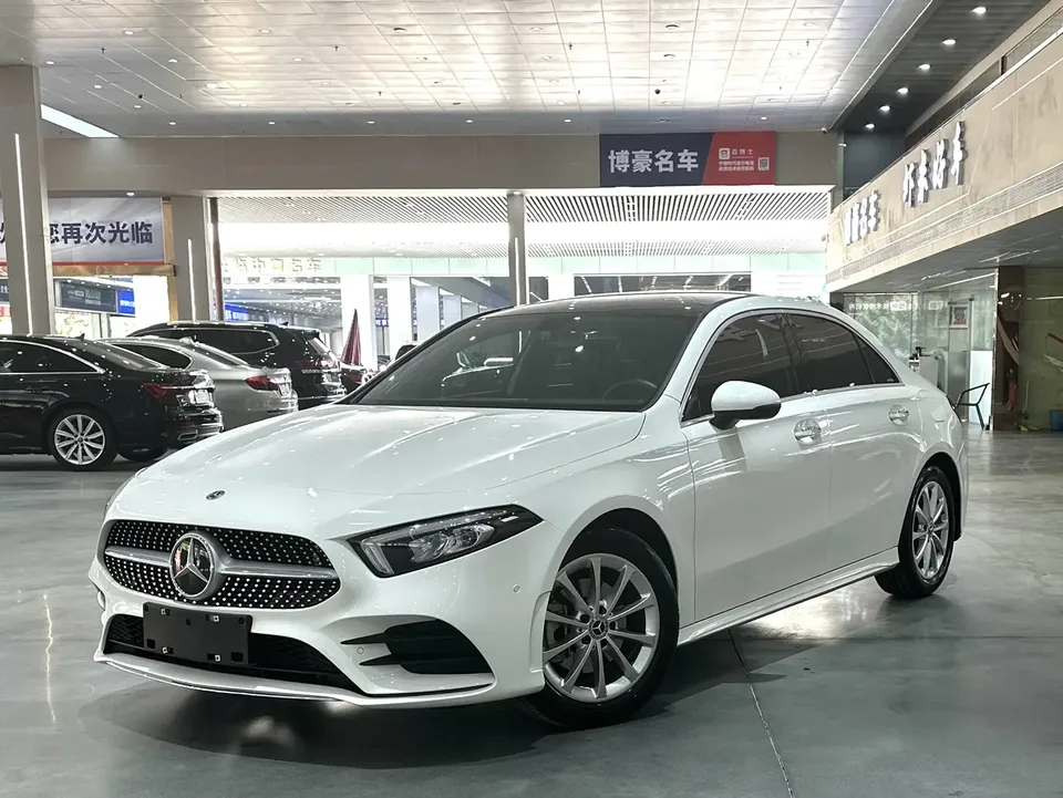 Mercedes-Benz Mercedes Benz A Class 2022