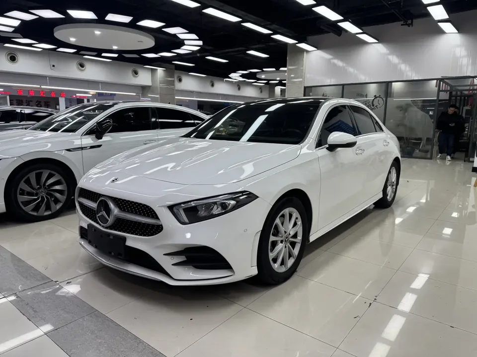 Mercedes-Benz Mercedes Benz A Class 2022