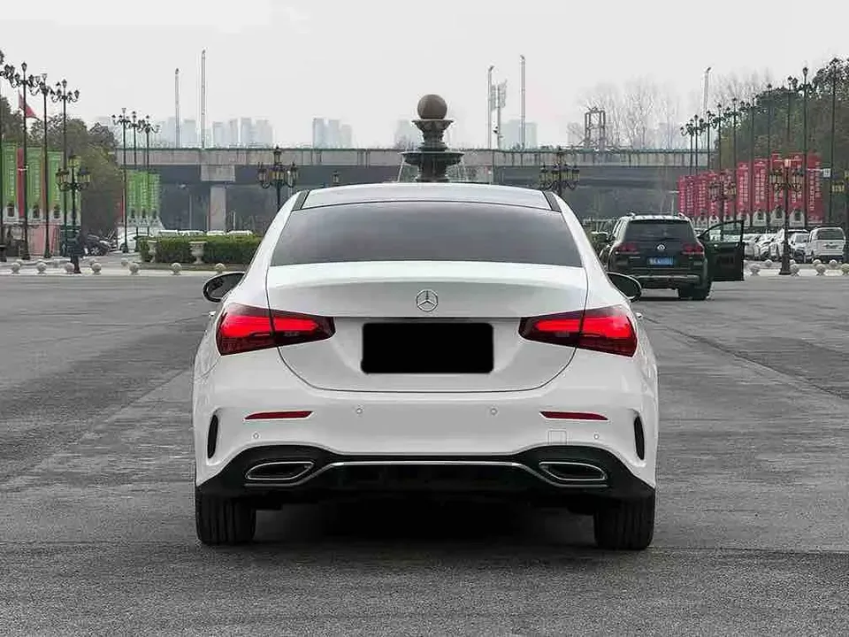 Mercedes-Benz Mercedes Benz A Class Mercedes-Benz A-Class 2024 A 200 L Fashion Edition 2024 — миниатюра 2