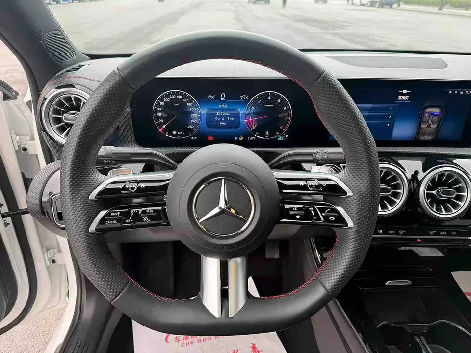 Mercedes-Benz Mercedes Benz A Class Mercedes-Benz A-Class 2024 A 200 L Fashion Edition 2024 — миниатюра 3