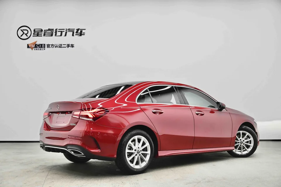 Mercedes-Benz Mercedes Benz A Class Mercedes-Benz A-Class 2022 facelift A 200 L sports sedan fashion version 2022 — миниатюра 2