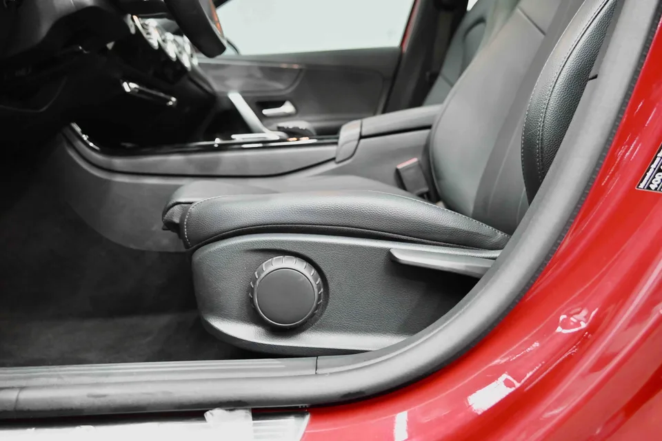 Mercedes-Benz Mercedes Benz A Class Mercedes-Benz A-Class 2022 facelift A 200 L sports sedan fashion version 2022 — миниатюра 4