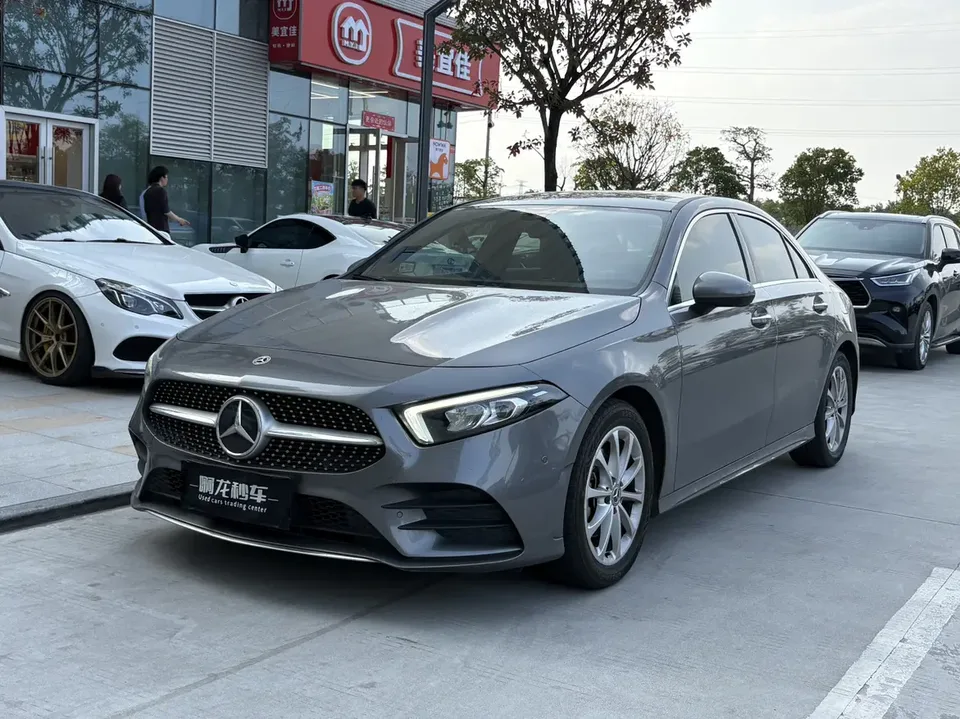 Mercedes-Benz Mercedes Benz A Class 2022