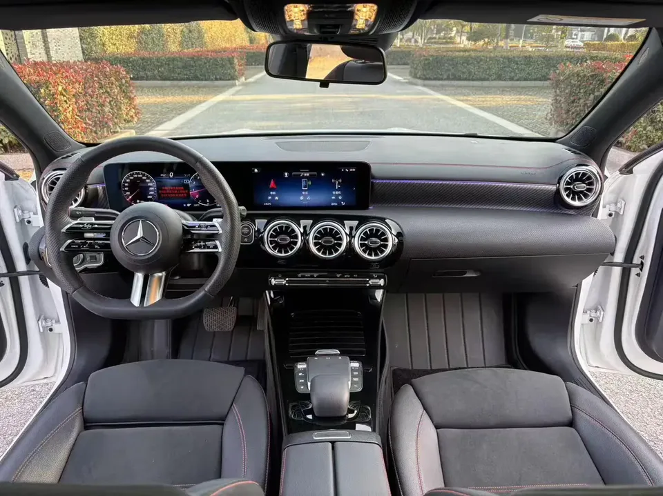 Mercedes-Benz Mercedes Benz A Class Mercedes-Benz A-Class 2024 A 200 L Dynamic Edition 2024 — миниатюра 3