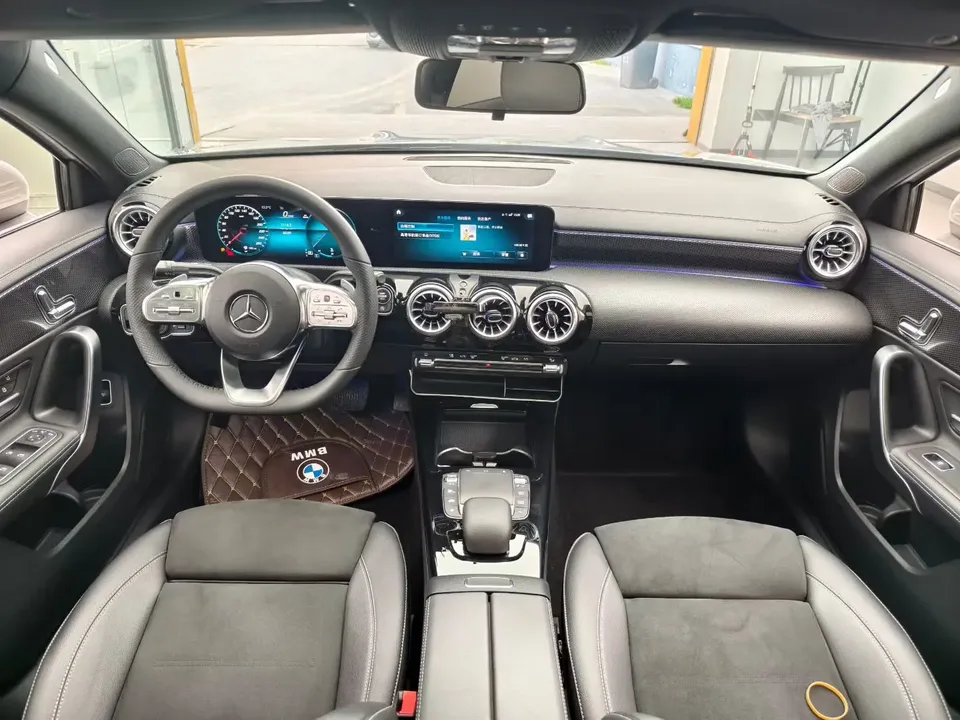 Mercedes-Benz Mercedes Benz A Class Mercedes-Benz A-Class 2023 A 200 L Sports Sedan Fashion Edition 2023 — миниатюра 2