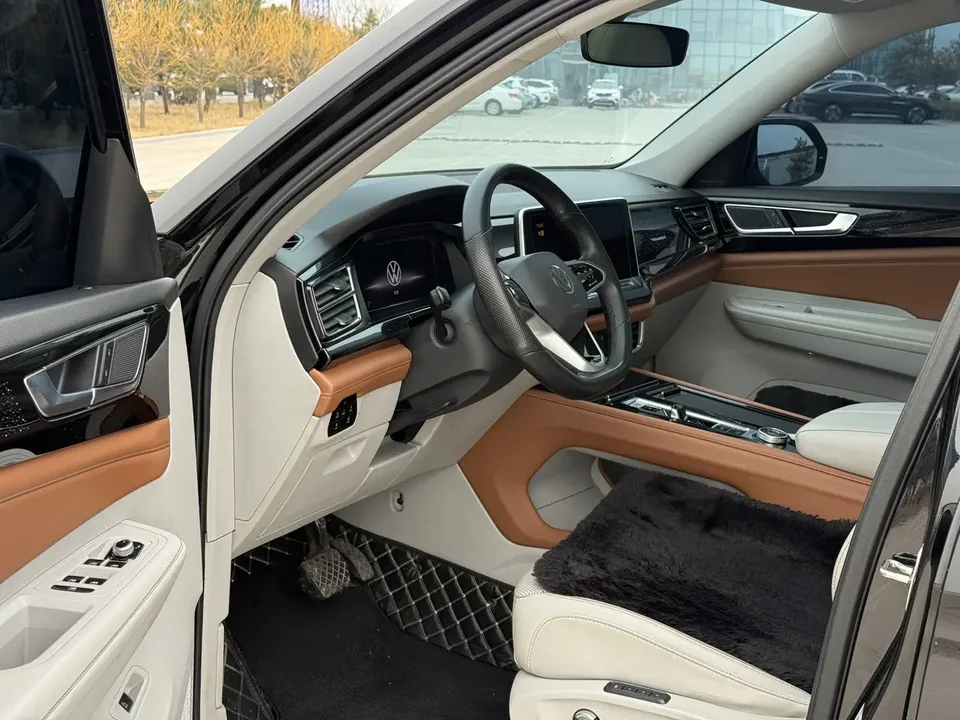 Volkswagen Teramont Tuang 2022 380TSI 4WD Luxury Edition 2022 — thumbnail 3
