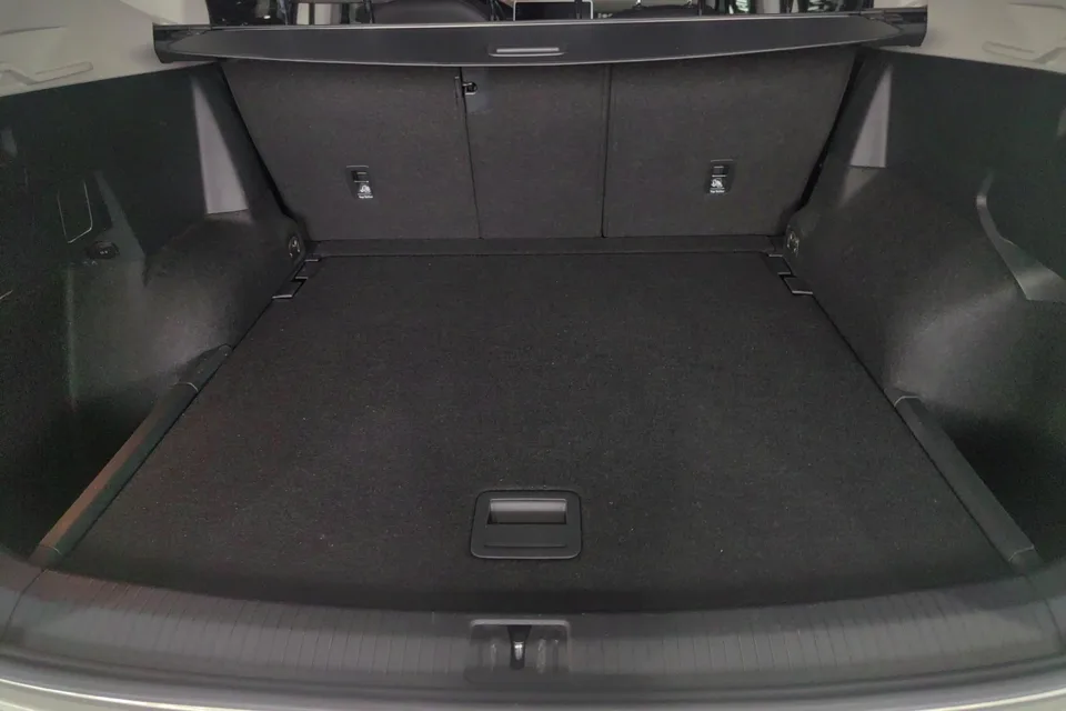 Volkswagen Tiguan L Tiguan L 2022 330TSI Automatic 2WD R-Line Enjoy Edition 2022 — миниатюра 5