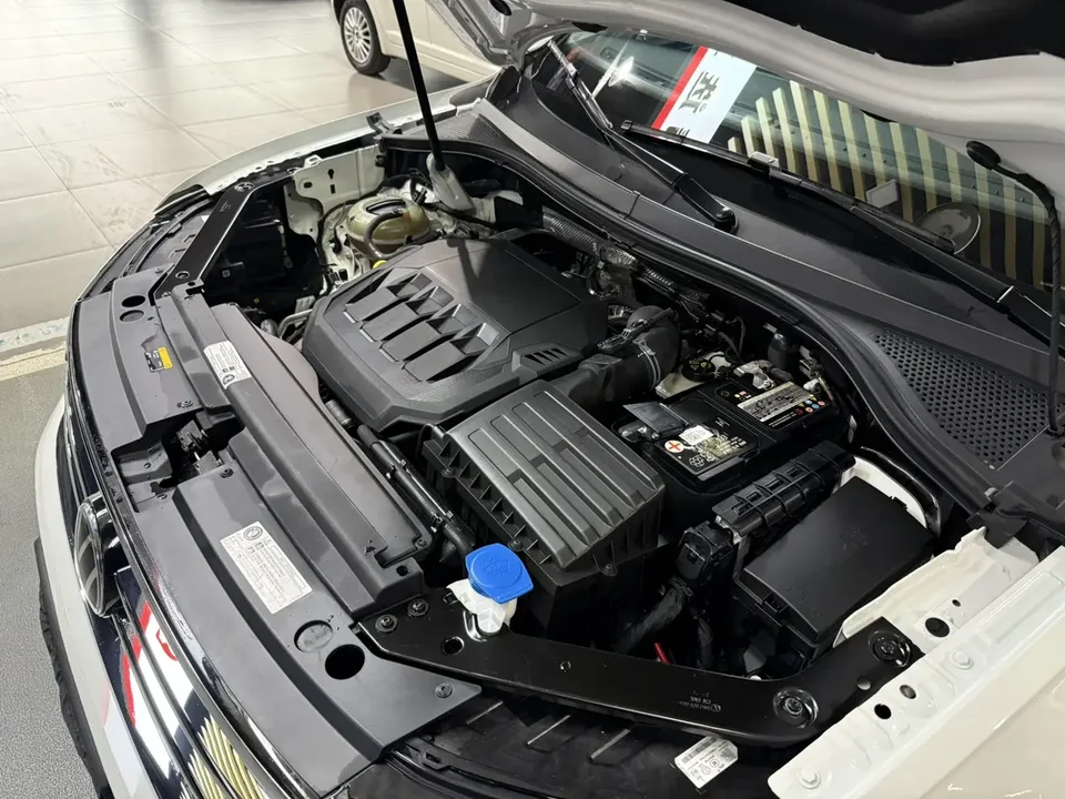 Volkswagen Tiguan L Tiguan L 2022 330TSI Automatic 2WD R-Line Enjoy Edition 2022 — миниатюра 3