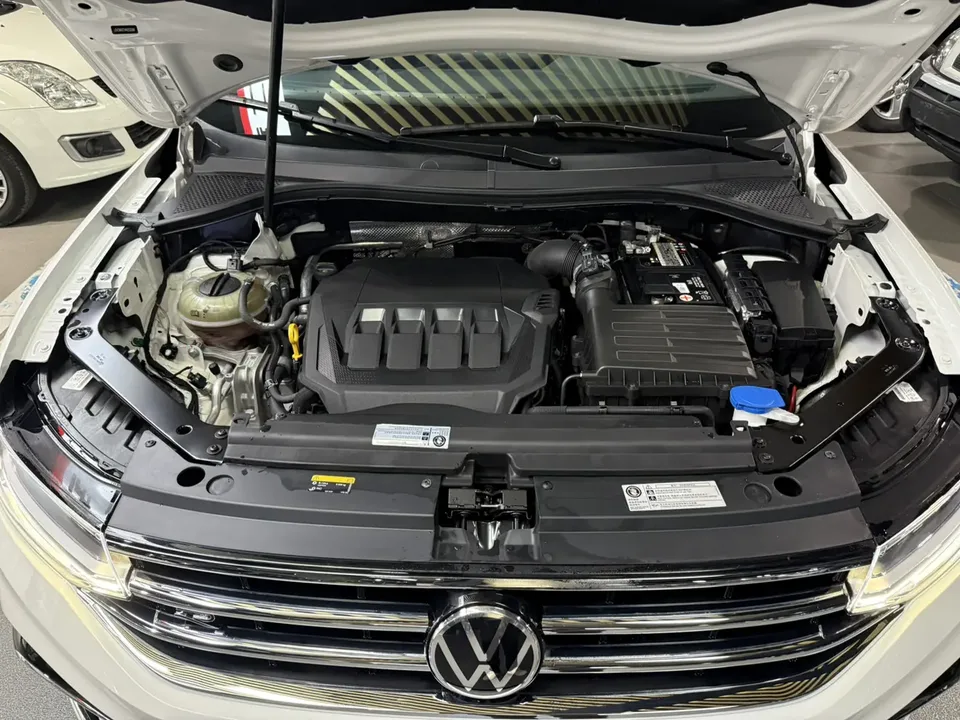 Volkswagen Tiguan L Tiguan L 2022 330TSI Automatic 2WD R-Line Enjoy Edition 2022 — миниатюра 4