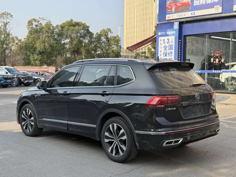 Volkswagen Tiguan L Tiguan L 2022 330TSI Automatic 2WD R-Line Flagship Edition 2022 — миниатюра 4