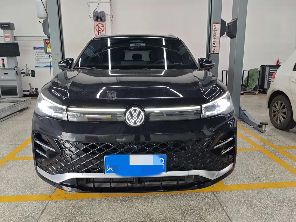 Volkswagen Tiguan L 2024
