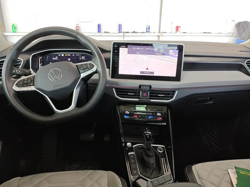 Volkswagen Tayron Tanyue 2023 280TSI 2WD Luxury Plus Advanced Edition 2022 — миниатюра 3