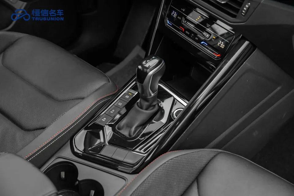 Volkswagen Tayron Tanyue 2022 330TSI two-wheel drive luxury smart connected version Plus 2022 — миниатюра 5