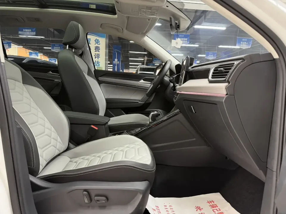 Volkswagen Tayron Tanyue 2024 330TSI 2WD Luxury Plus Advanced Edition 2025 — миниатюра 4