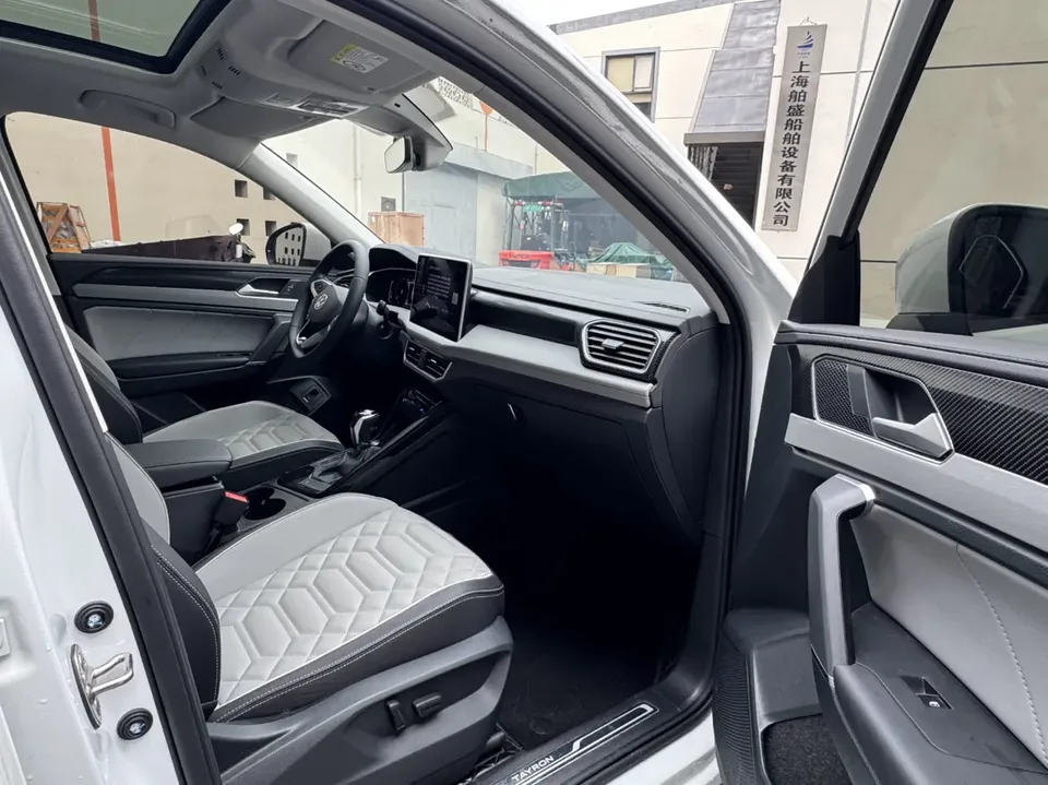 Volkswagen Tayron Tanyue 2024 300TSI 2WD Luxury Plus Advanced Edition 2024 — миниатюра 3