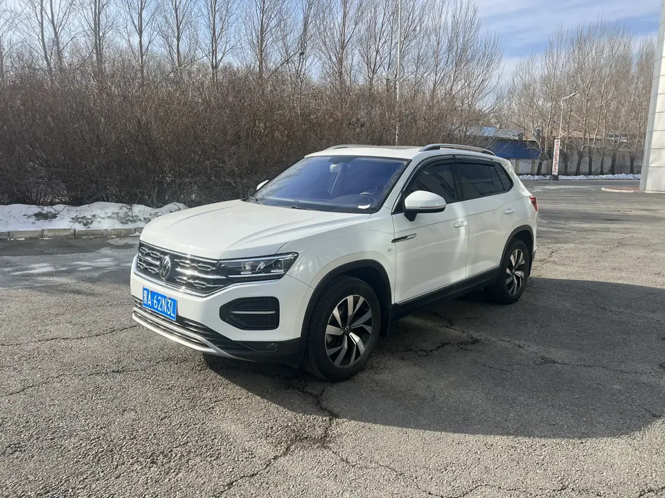 Volkswagen Tayron Tanyue 2022 280TSI 2WD Luxury Smart Edition 2022 — фото 1, купить с доставкой в Москву