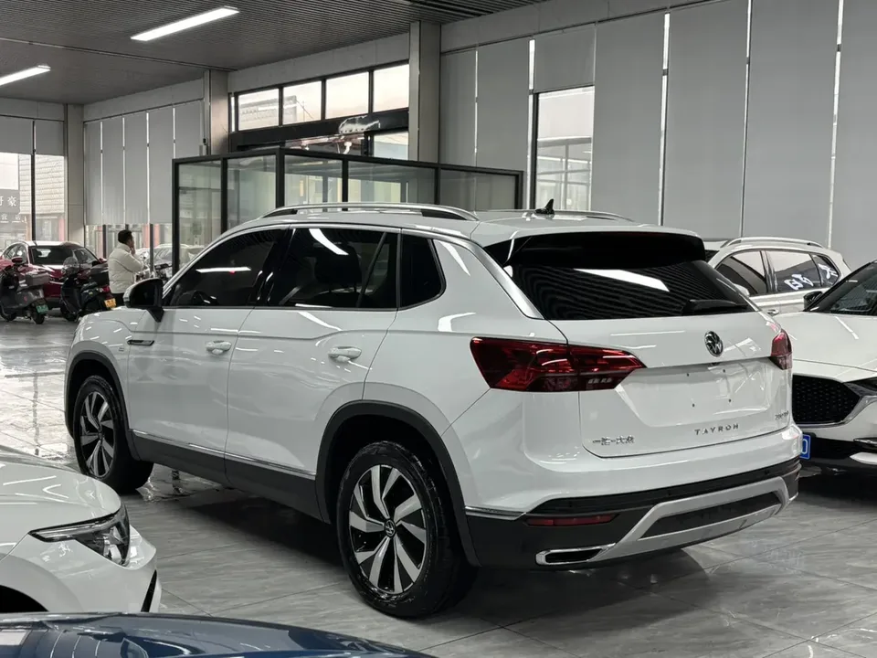 Volkswagen Tayron Tanyue 2022 280TSI 2WD Luxury Smart Edition 2022 — миниатюра 4