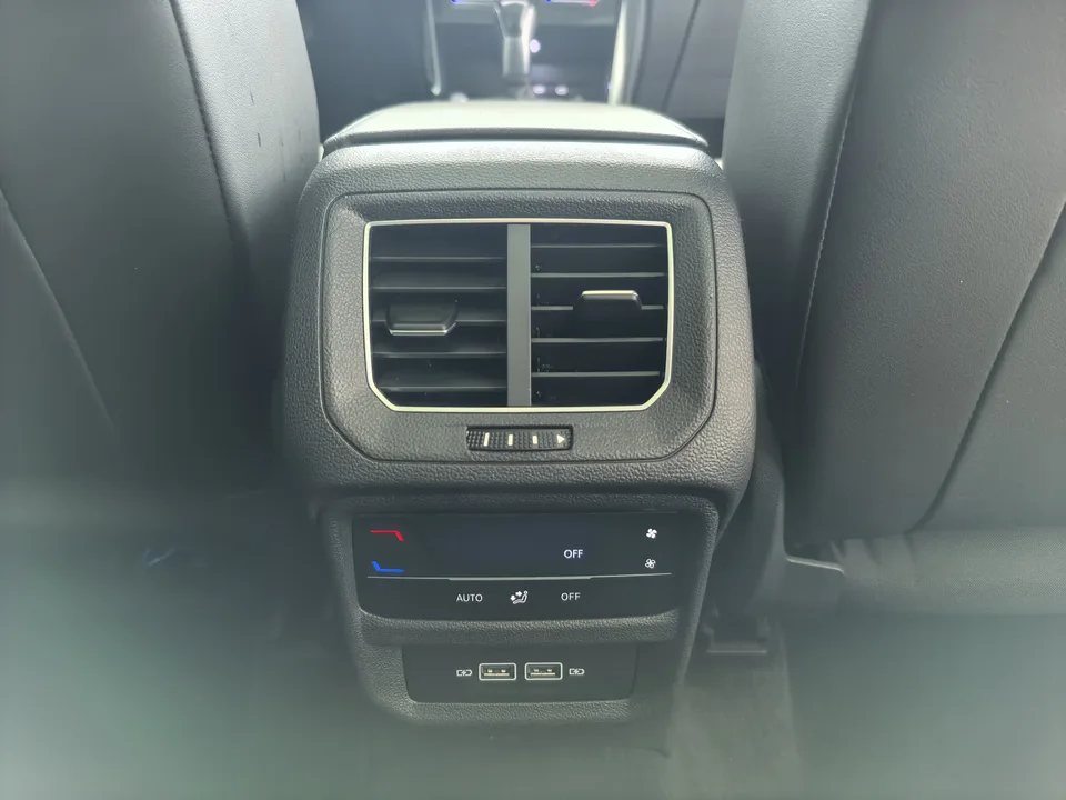 Volkswagen Tayron Tanyue 2023 280TSI 2WD Luxury Plus Advanced Edition 2023 — миниатюра 3