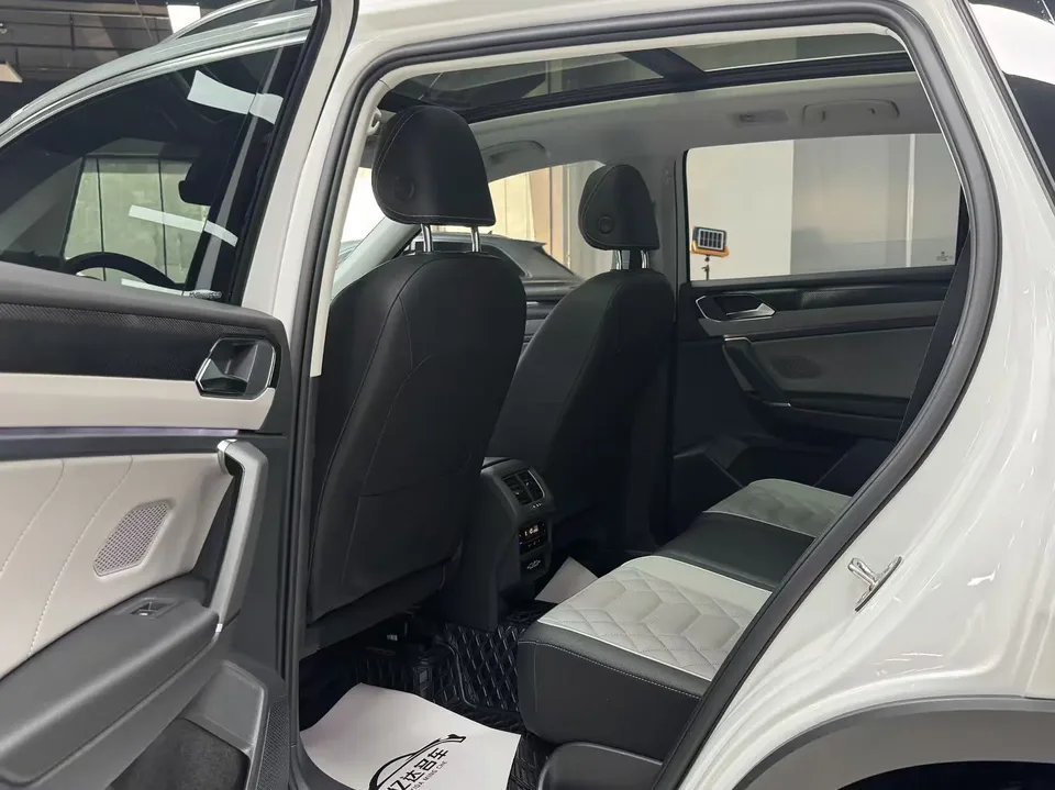 Volkswagen Tayron Tanyue 2023 280TSI 2WD Luxury Plus Advanced Edition 2022 — миниатюра 5