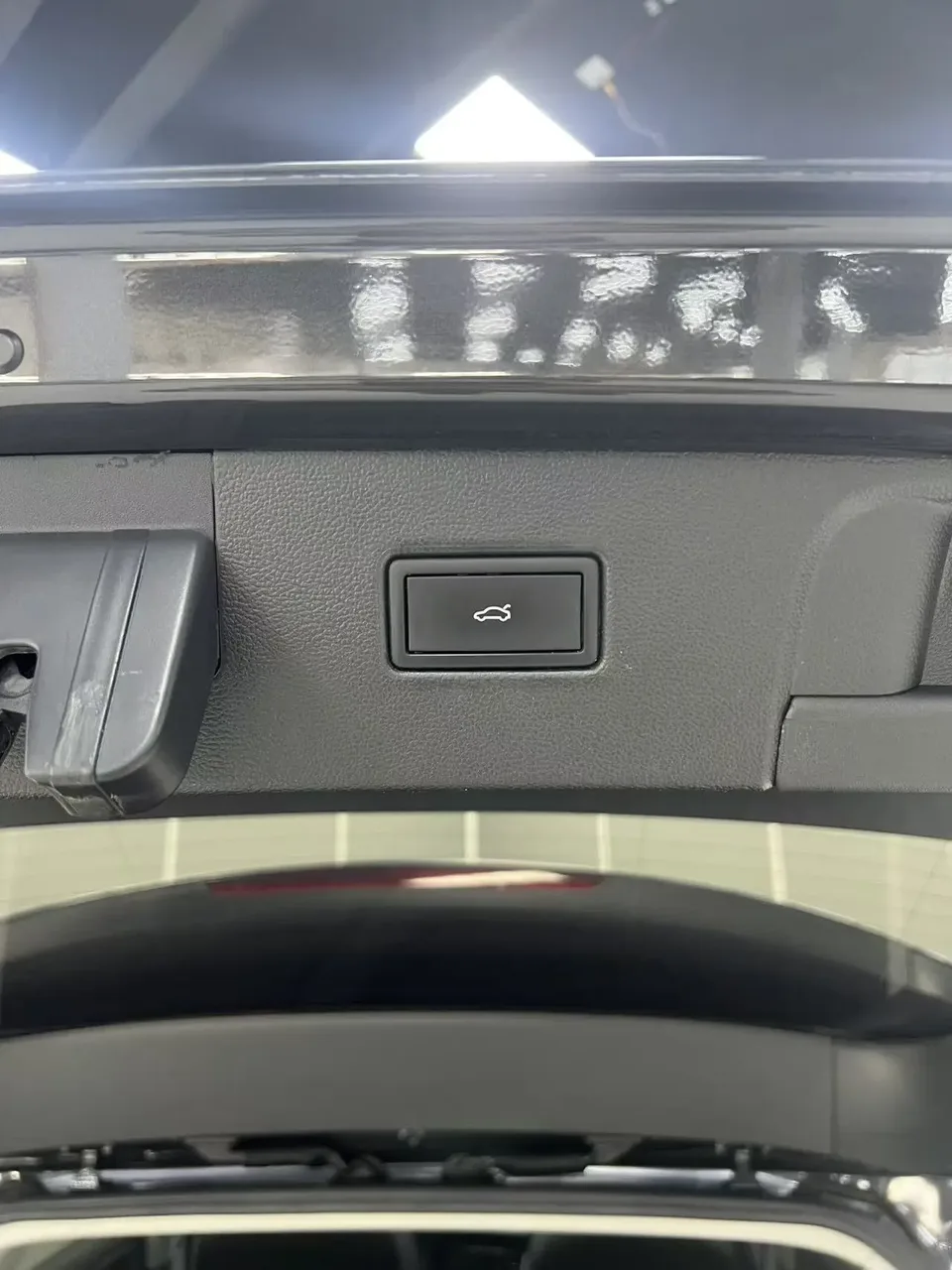 Volkswagen Tayron Tanyue 2023 280TSI 2WD Luxury Plus Advanced Edition 2022 — миниатюра 3