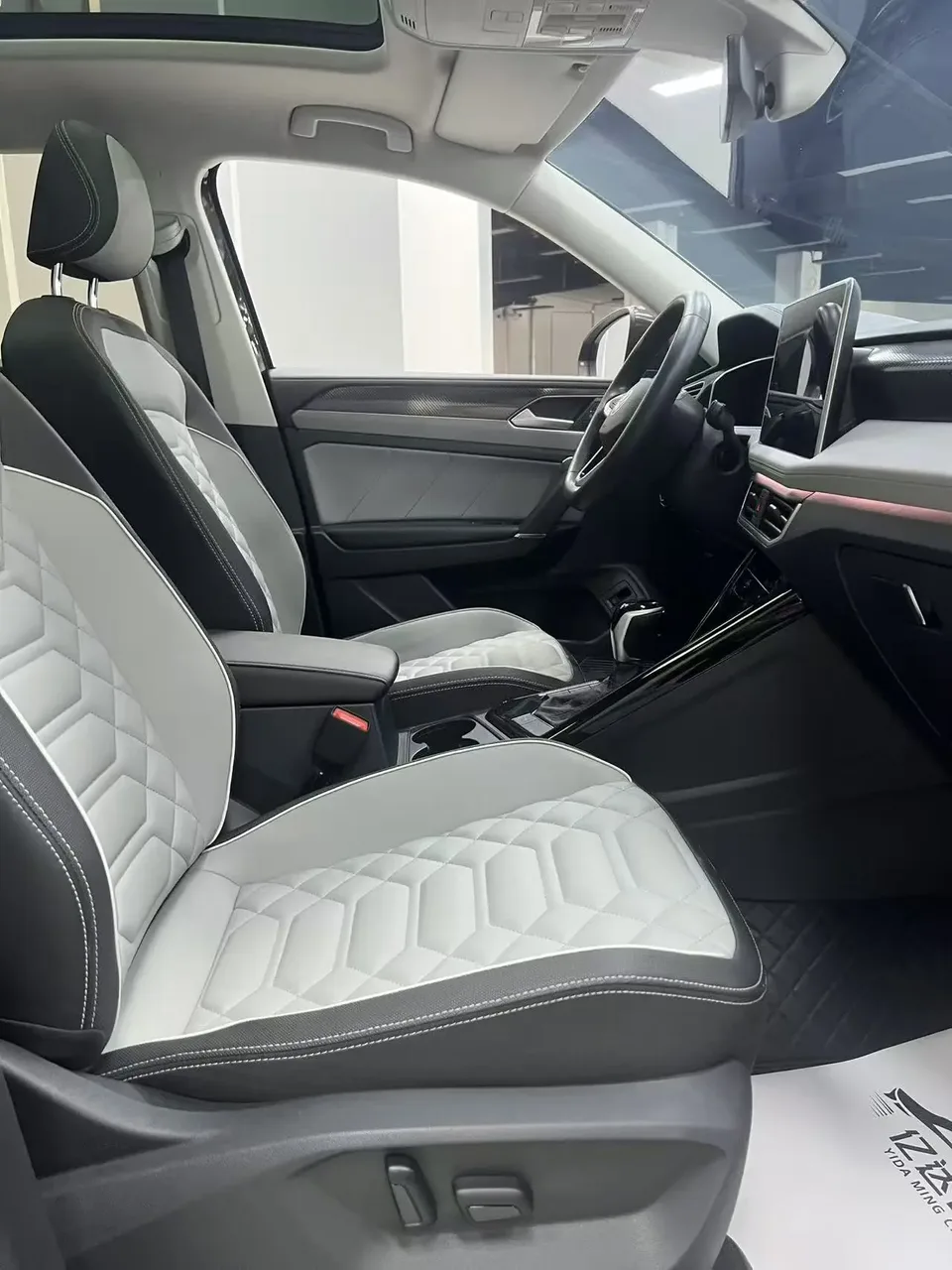 Volkswagen Tayron Tanyue 2023 280TSI 2WD Luxury Plus Advanced Edition 2022 — миниатюра 5