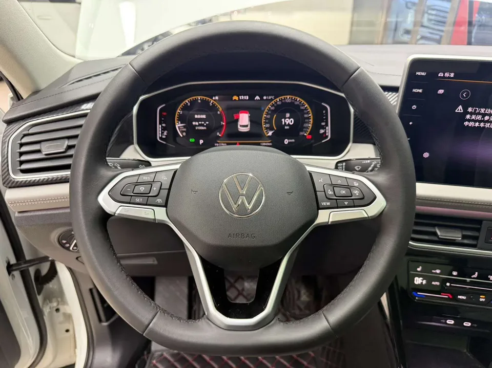 Volkswagen Tayron Tanyue 2023 280TSI 2WD Luxury Plus Advanced Edition 2022 — миниатюра 4