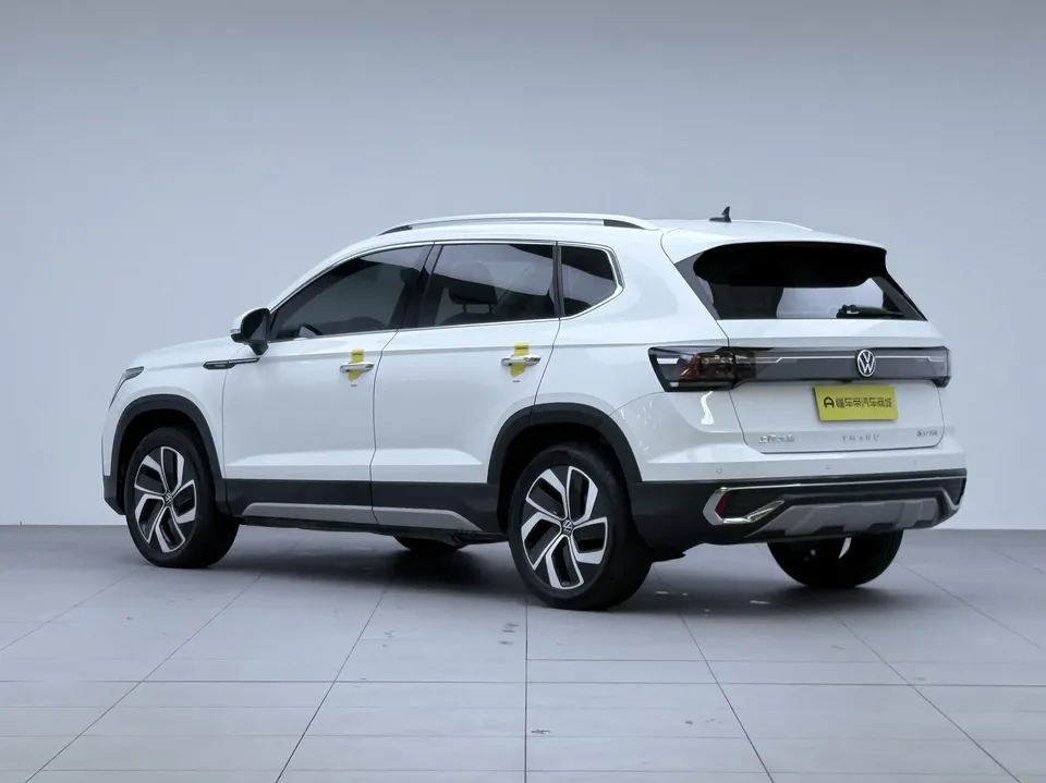 Volkswagen Tharu 300TSI 2WD Full Moon Edition 2025 — миниатюра 2