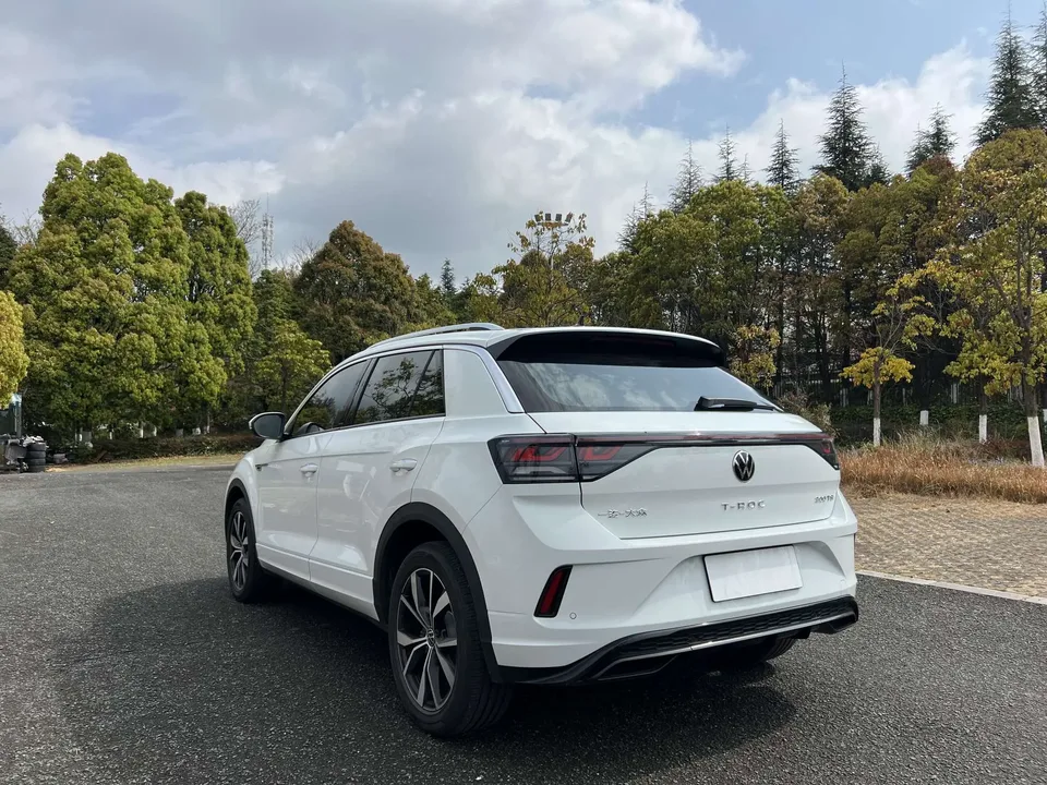 Volkswagen T-Roc model 2 300TSI DSG Chenguang Edition 2025 — миниатюра 2