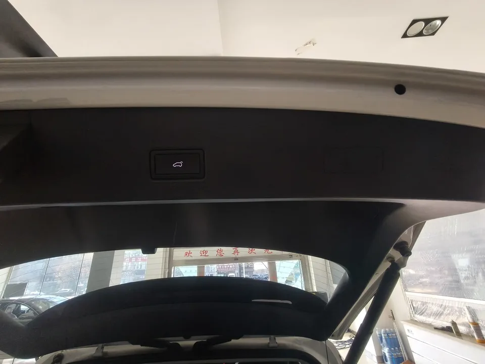 Volkswagen T-Roc Tange 280TSI DSG two-wheel drive comfort PLUS 2022 — миниатюра 3