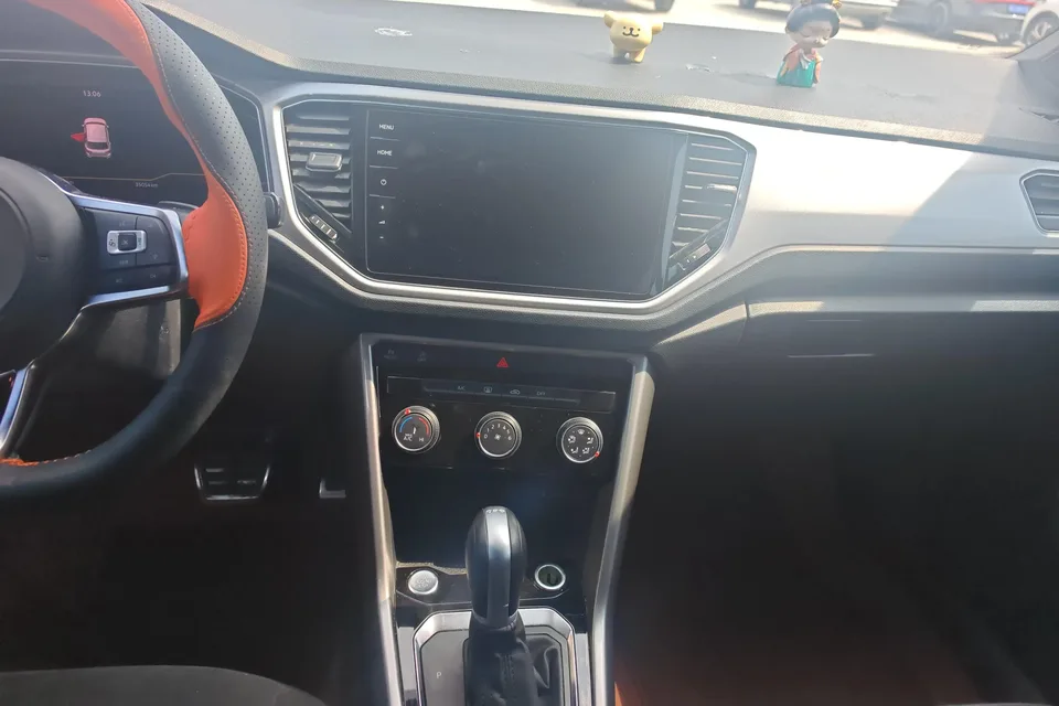 Volkswagen T-Roc Tanyue 280TSI DSG 2WD R-Line Pro PLUS 2022 — миниатюра 4