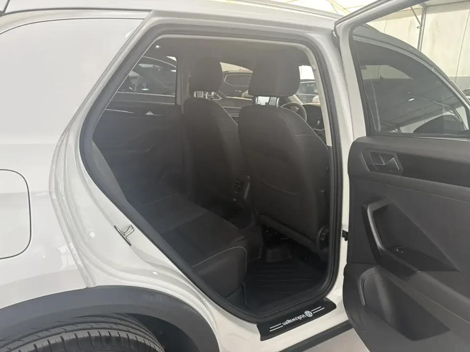Volkswagen T-Roc Tange 280TSI DSG two-wheel drive comfort PLUS 2022 — миниатюра 3