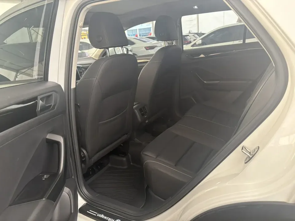 Volkswagen T-Roc Tange 280TSI DSG two-wheel drive comfort PLUS 2022 — миниатюра 4