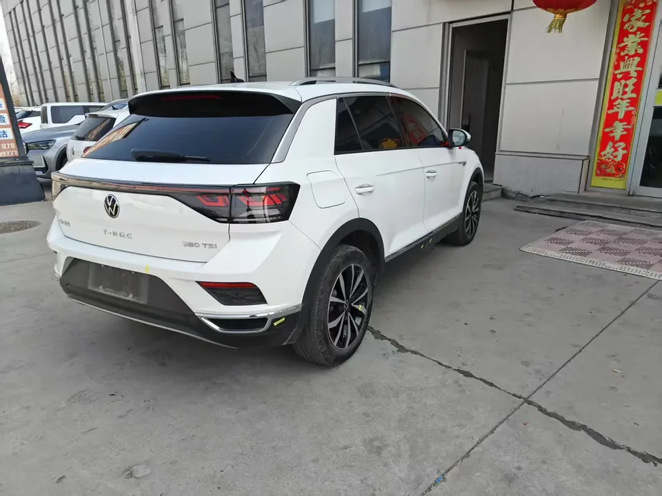 Volkswagen T-Roc 280TSI DSG Time Edition 2023 — миниатюра 4