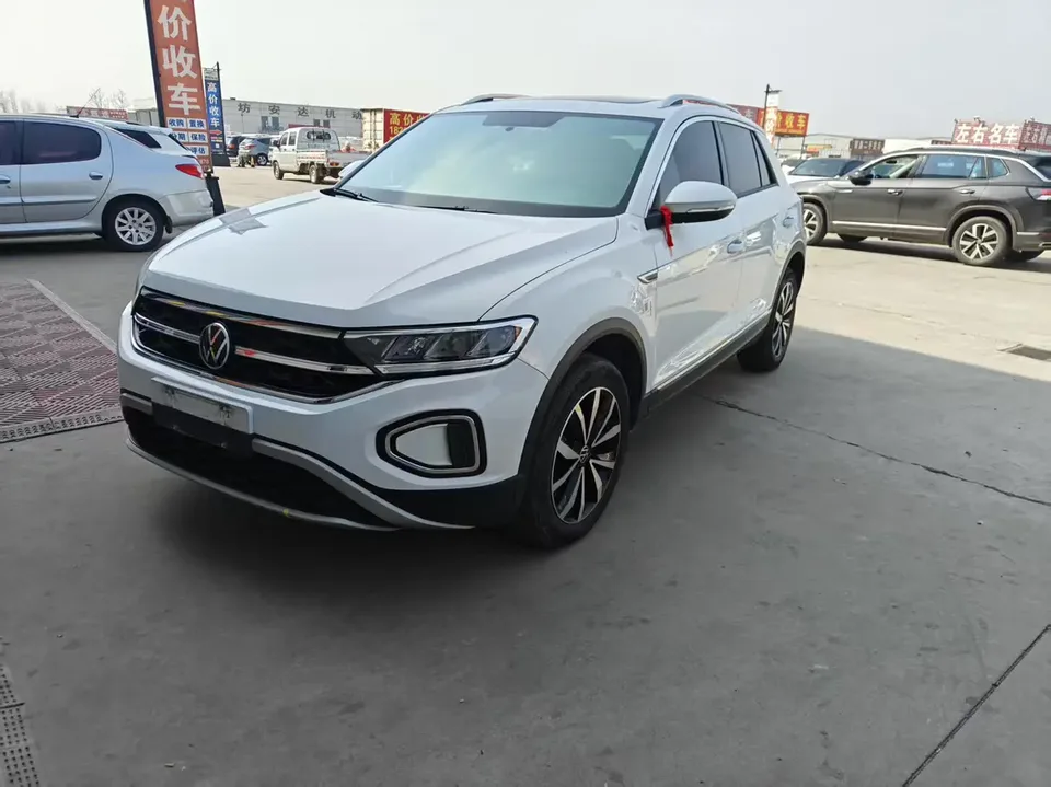 Volkswagen T-Roc 280TSI DSG Time Edition 2023 — фото 1, купить с доставкой в Москву