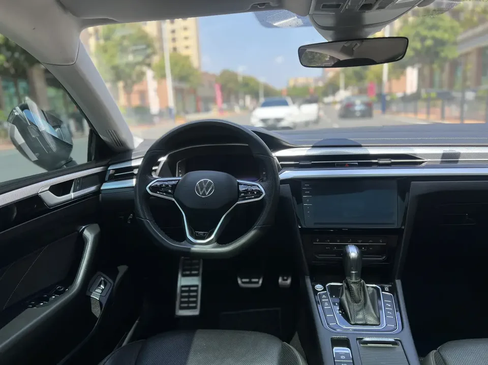 Volkswagen Arteon CC 2023 Volkswagen CC 2023 380TSI Eye-catching Edition 2023 — thumbnail 4