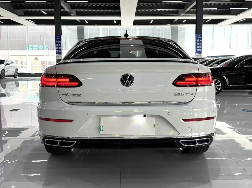Volkswagen Arteon CC 2024 380TSI Eye-catching Edition 2024 — thumbnail 2