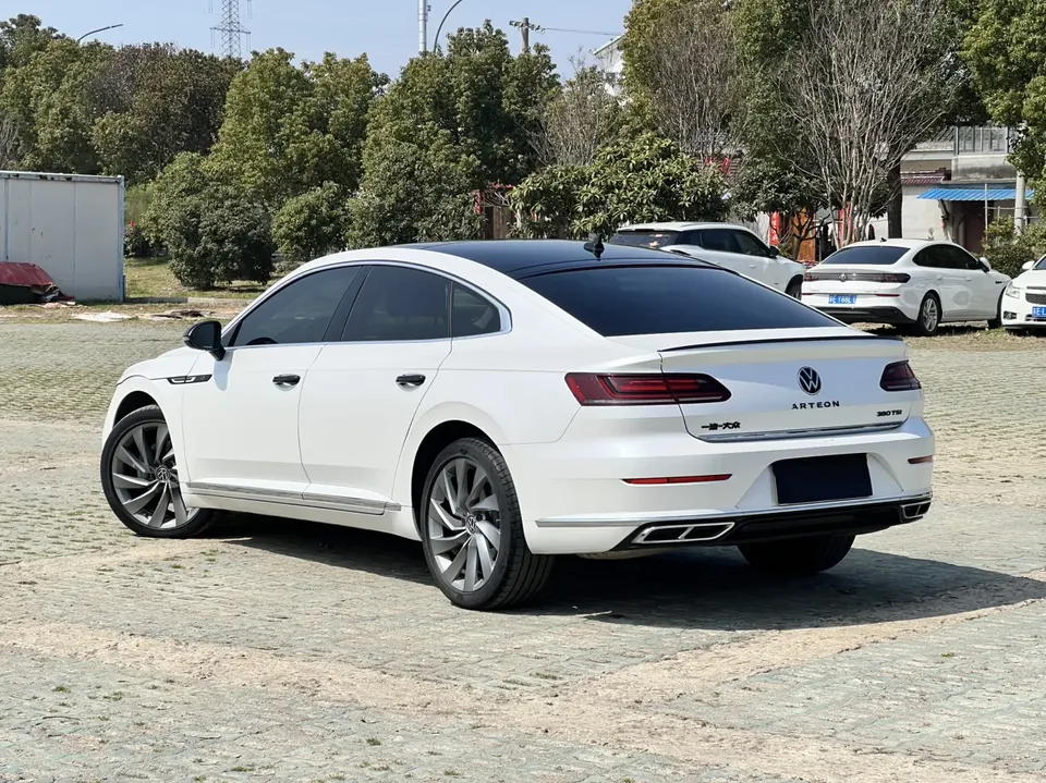 Volkswagen Arteon Volkswagen CC 2021 380TSI eye-catching version 2022 — миниатюра 4