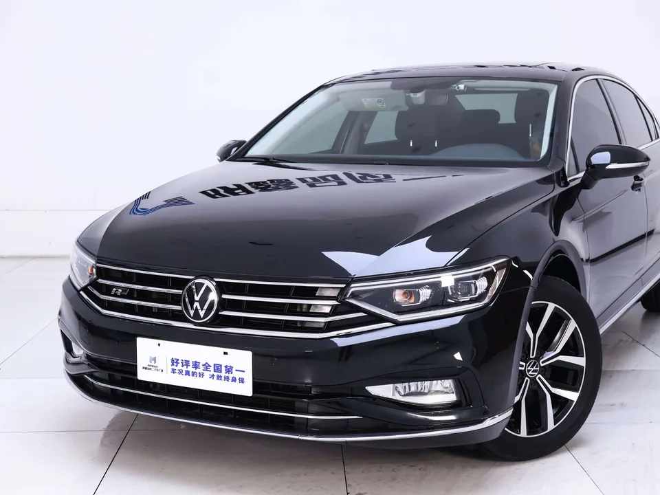 Volkswagen Magotan Magotan 2020 330TSI DSG Leading Edition 2022 — миниатюра 4