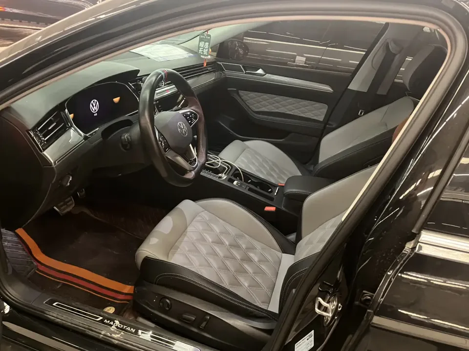 Volkswagen Magotan Magotan 2023 2 million commemorative edition 330TSI DSG leading model 2024 — миниатюра 3