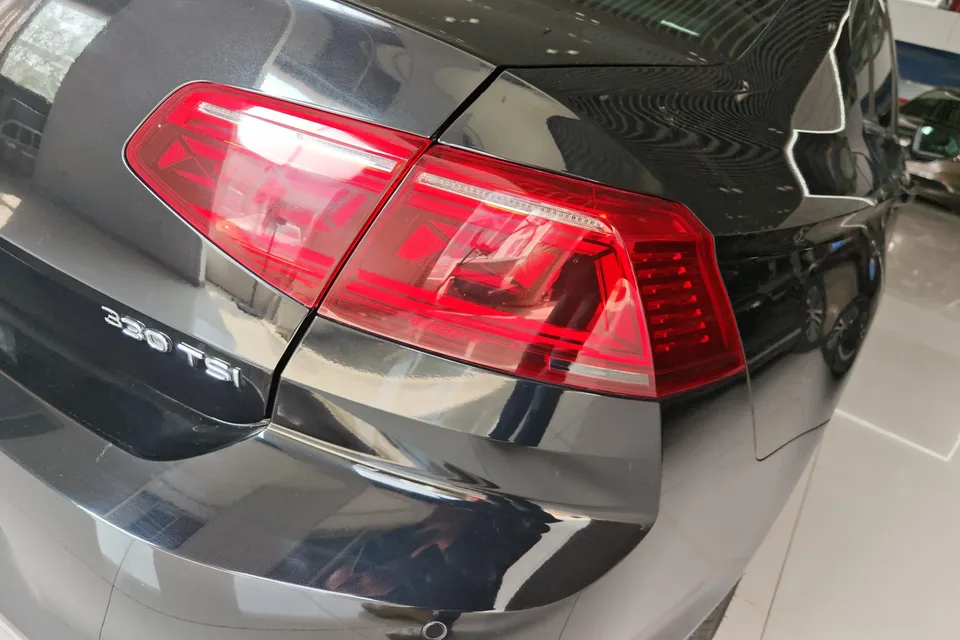 Volkswagen Magotan Magotan 2020 330TSI DSG Leading Edition 2022 — миниатюра 5