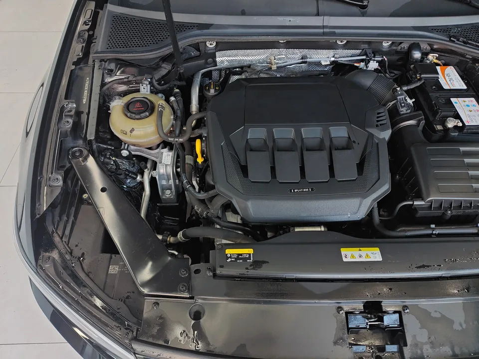 Volkswagen Magotan 330TSI DSG 30th Anniversary Edition 2022 — миниатюра 3