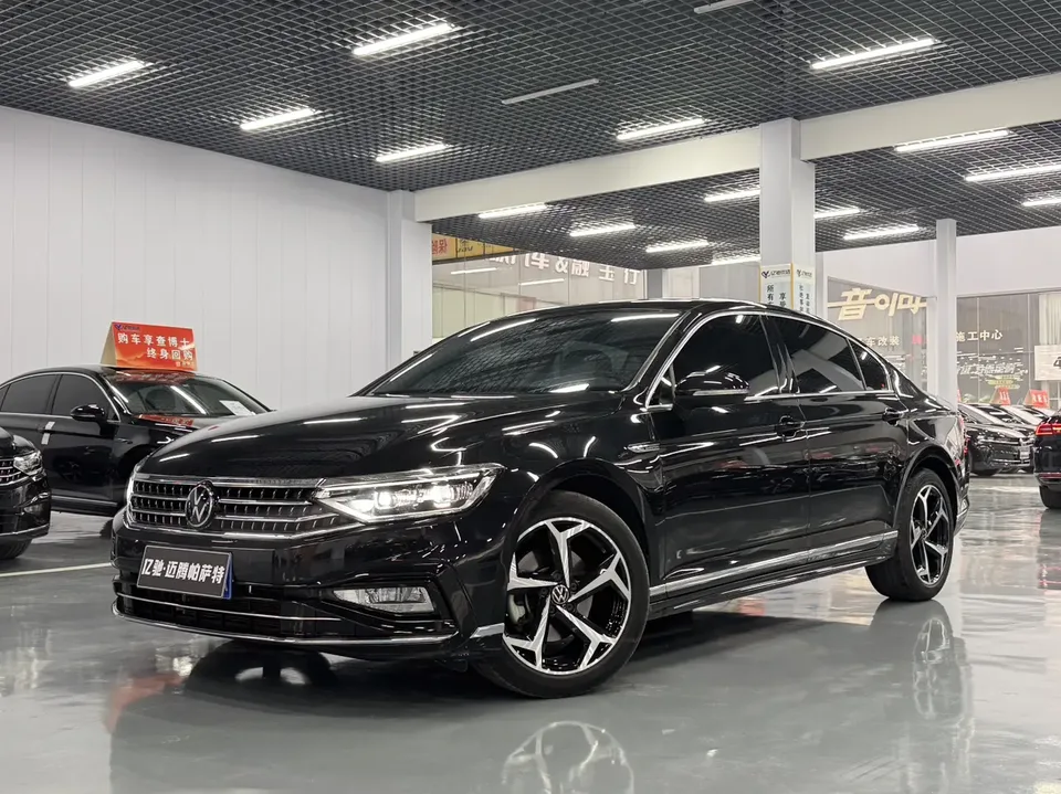 Volkswagen Magotan 2024