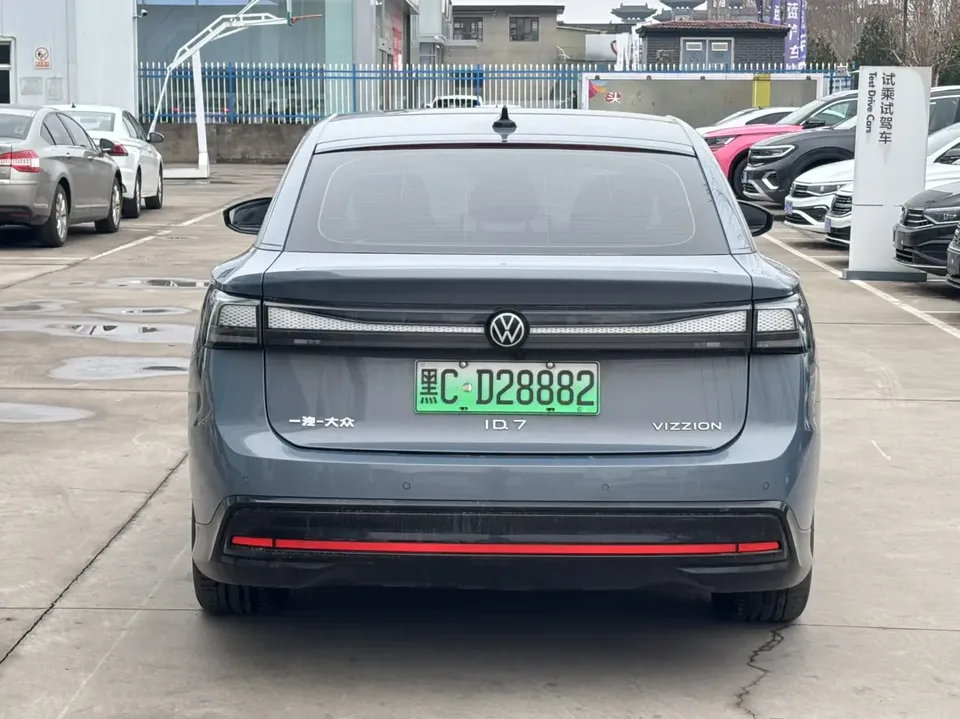 Volkswagen ID.7 VIZZION ID.7 VIZZION 2024 AIR version 2024 — миниатюра 2