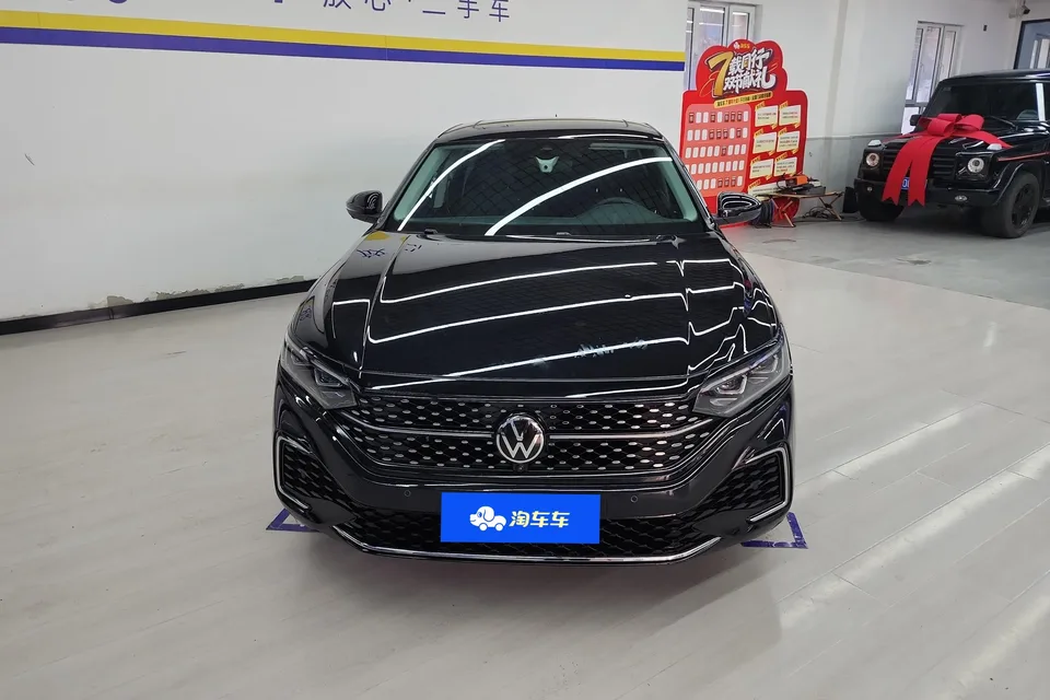 Volkswagen Passat 2024
