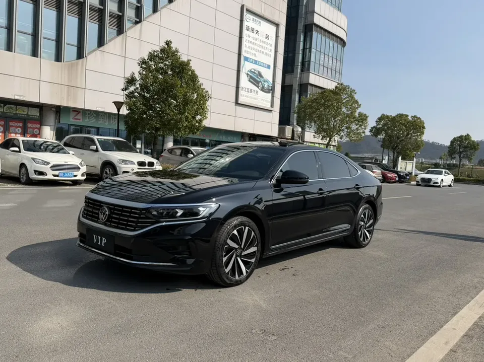Volkswagen Passat 2023