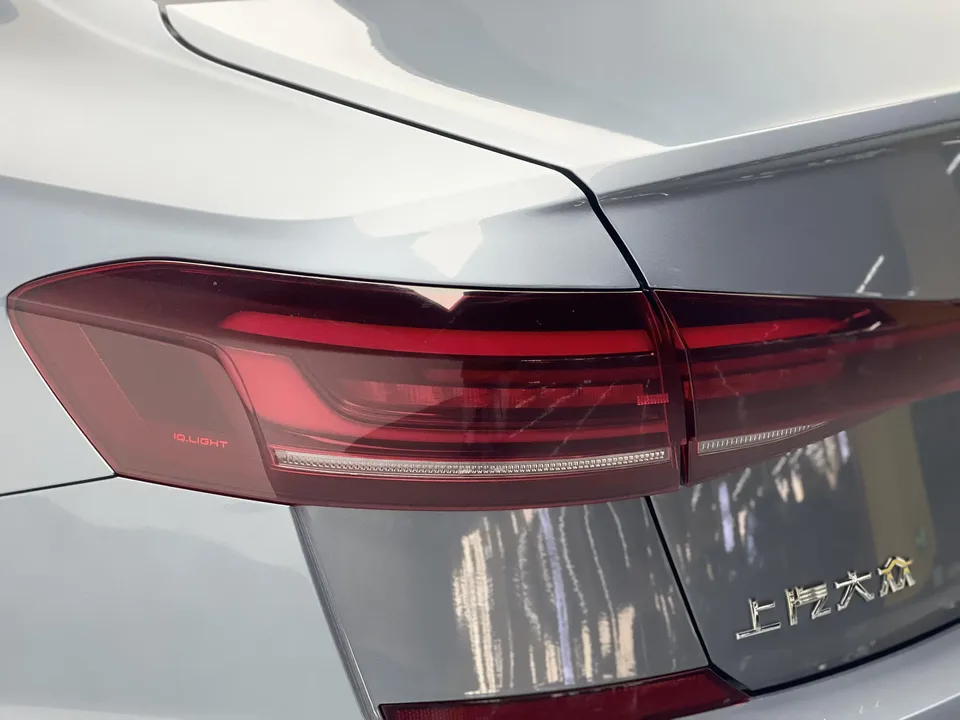 Volkswagen Passat Passat 2022 330TSI Deluxe Edition 2022 — миниатюра 4