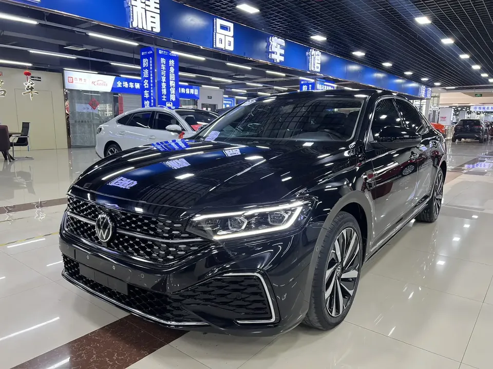 Volkswagen Passat 2022