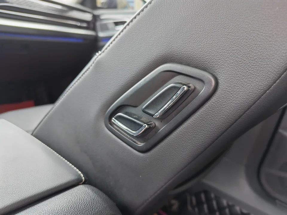 Volkswagen Passat Passat 2022 330TSI Deluxe Edition 2022 — миниатюра 3