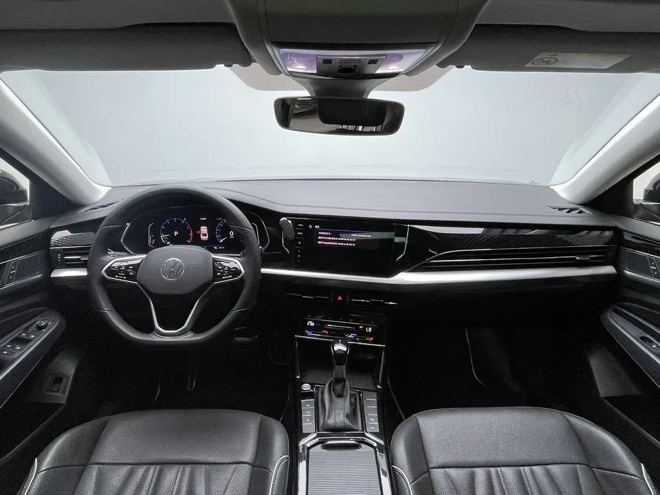 Volkswagen Passat Passat 2022 330TSI Starry Sky Deluxe Edition 2022 — миниатюра 4